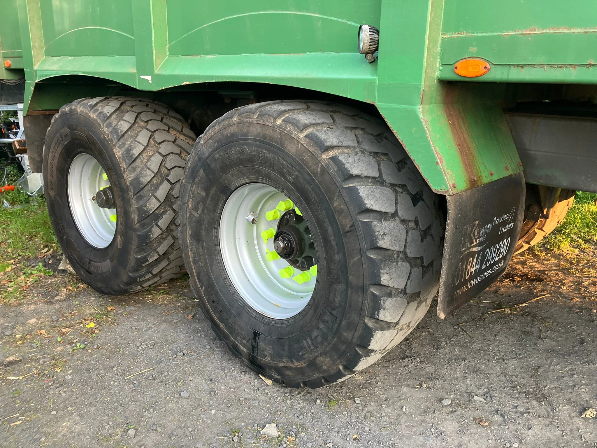 K Two Roadeo 2000 Pusher trailer Image