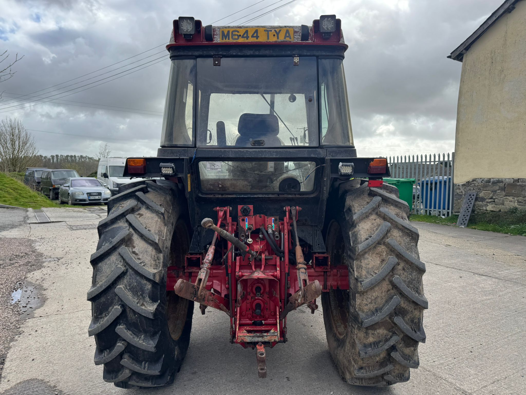 Case IH 895XL & loader Image