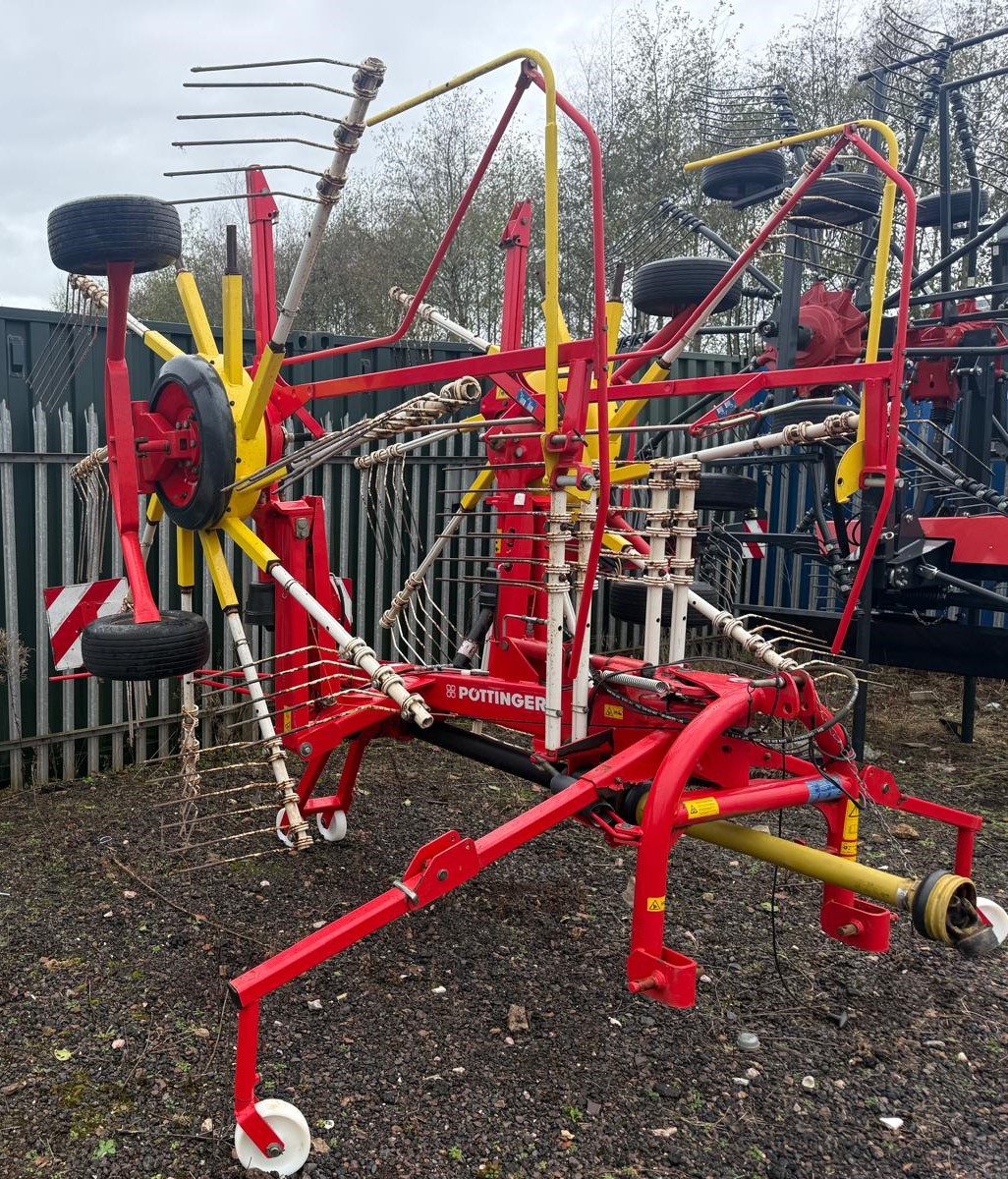 Pottinger 620N Twin rotor rake