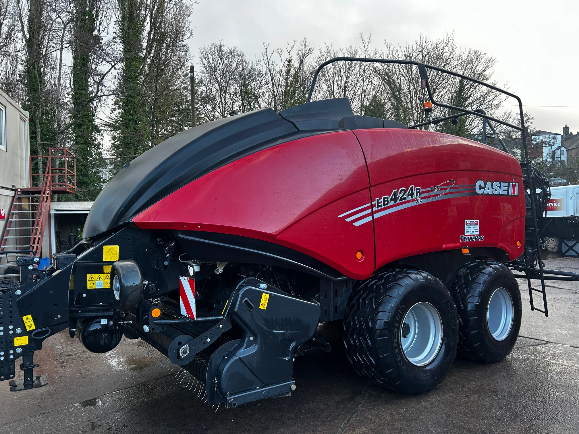 Case IH LB424XL Baler Image