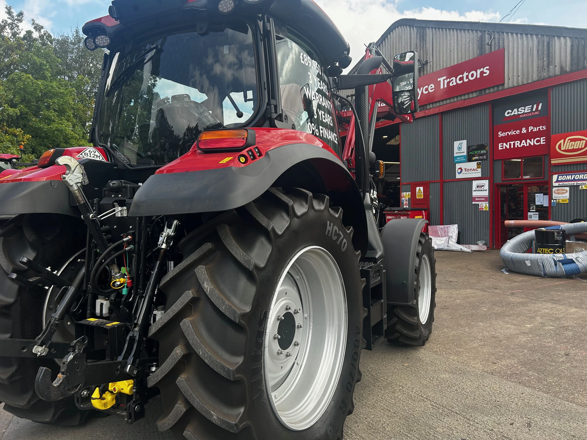 New Case IH Maxxum 125 & loader Image