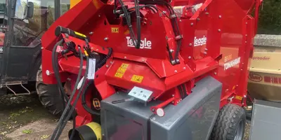 Teagle 8200 Strawchopper