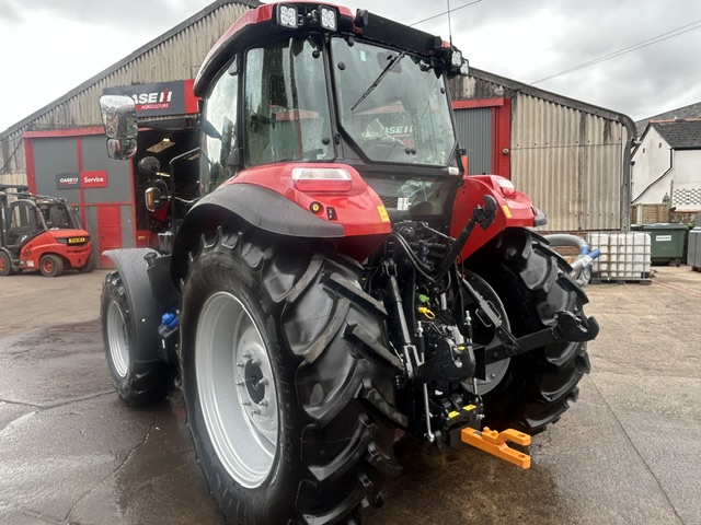 Case IH Farmall 110 Image