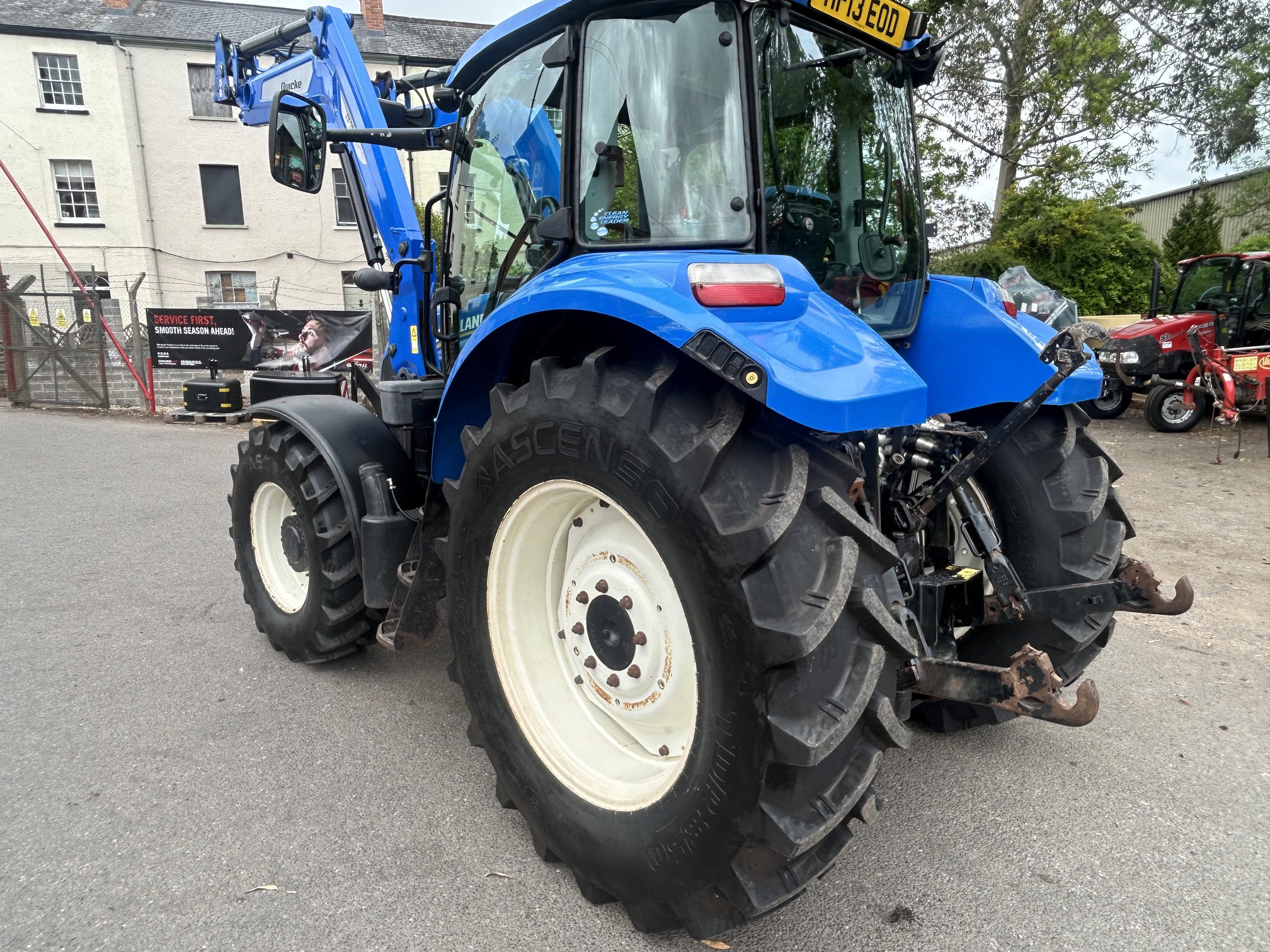 New Holland T5.115 & Quicke loader Image