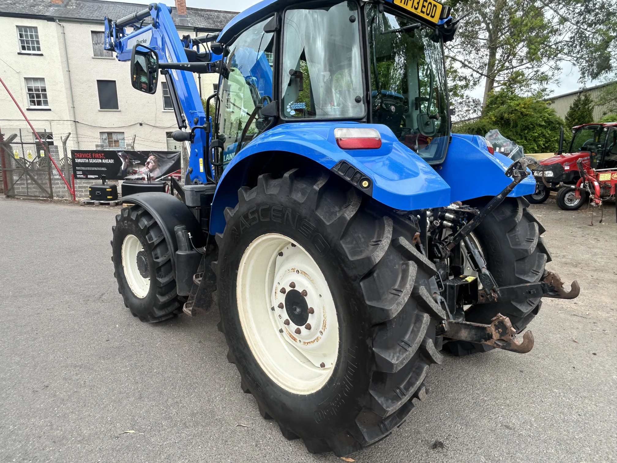 New Holland T5.115 & Quicke loader Image
