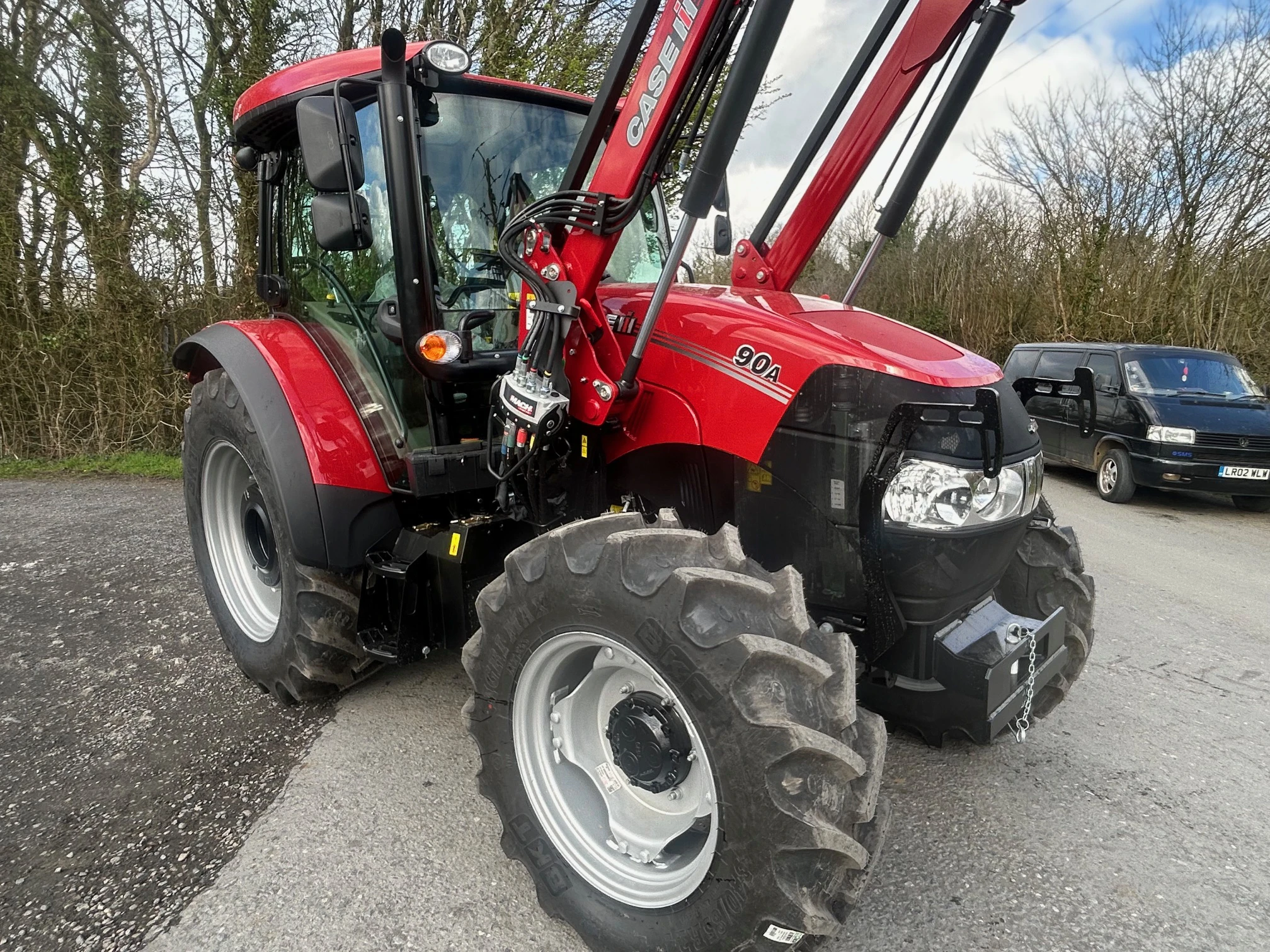 Case IH Farmall 90A & loader Image