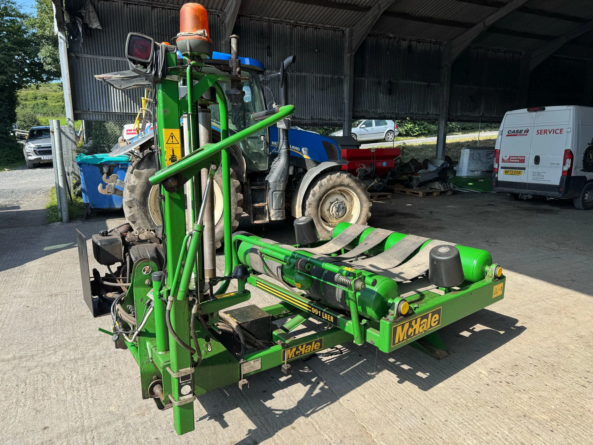 McHale 991LBER bale wrapper Image