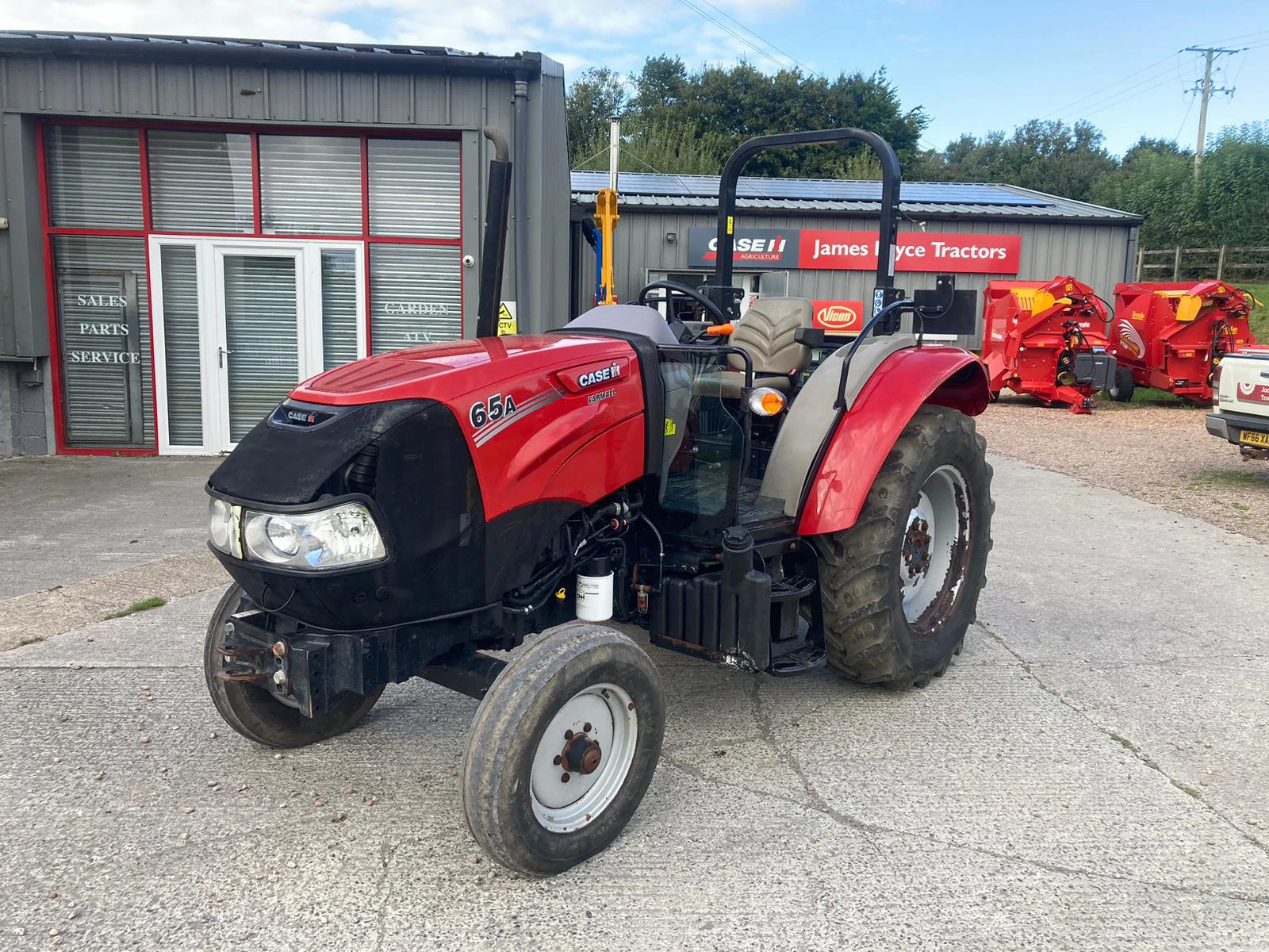 Case IH Farmall 65A Image