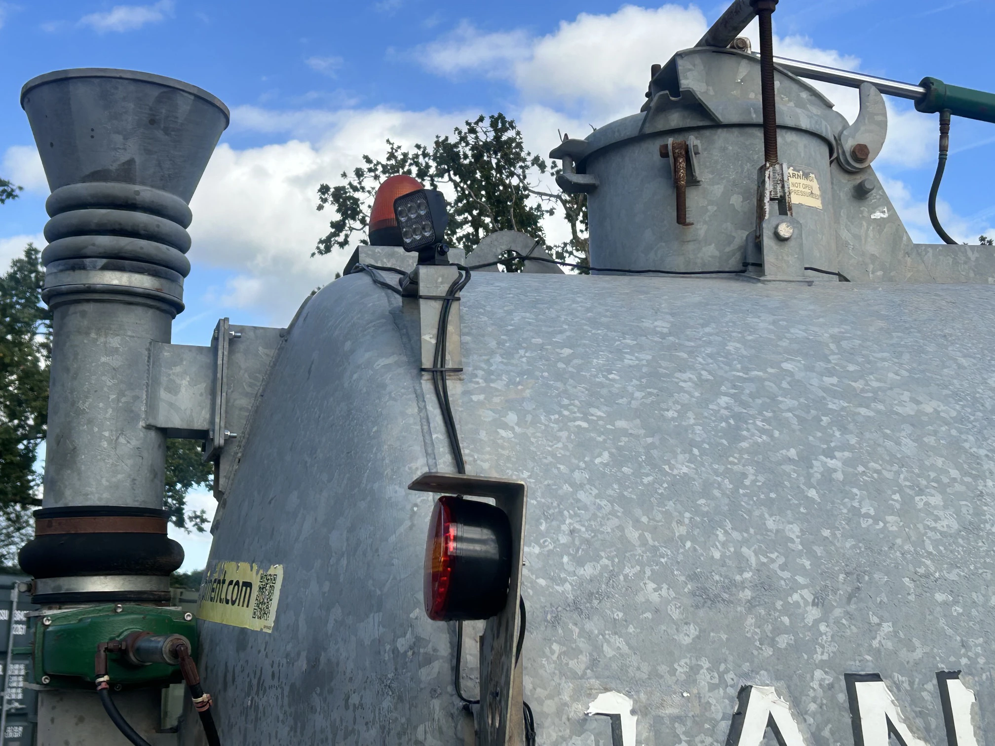 Major Tandem 3500 Vacuum Tanker Image