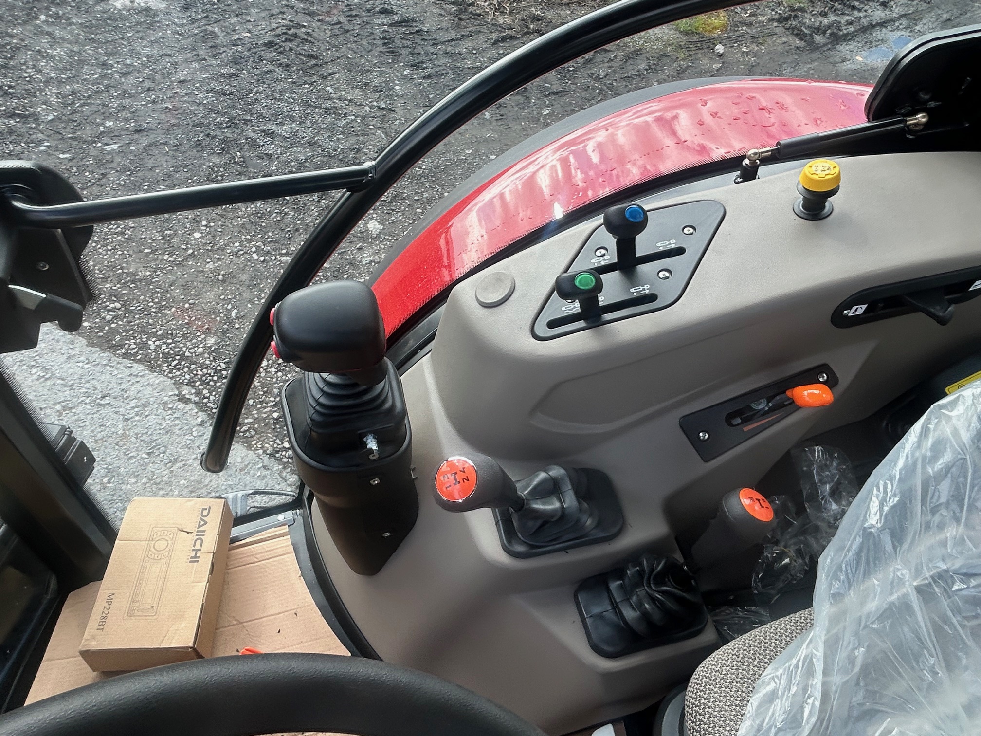 Case IH Farmall 90A & loader Image