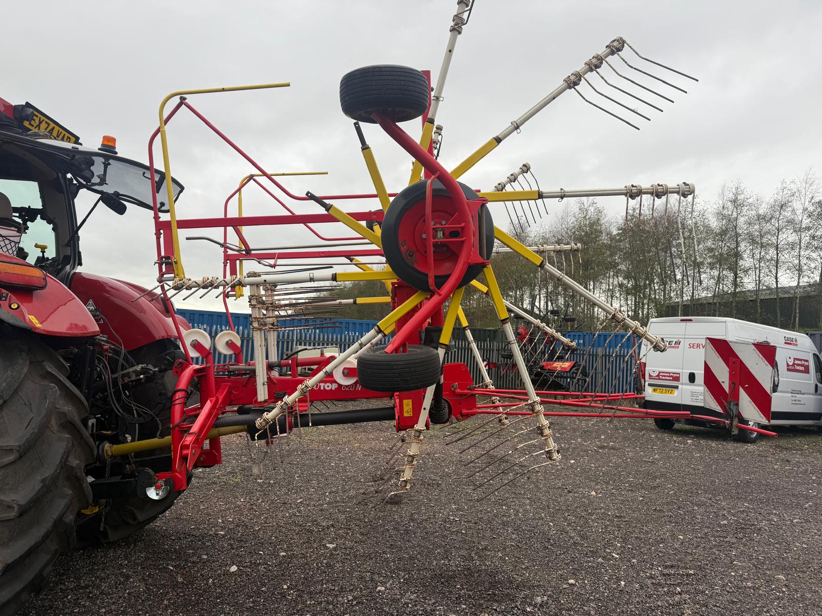 Pottinger 620N Twin rotor rake Image