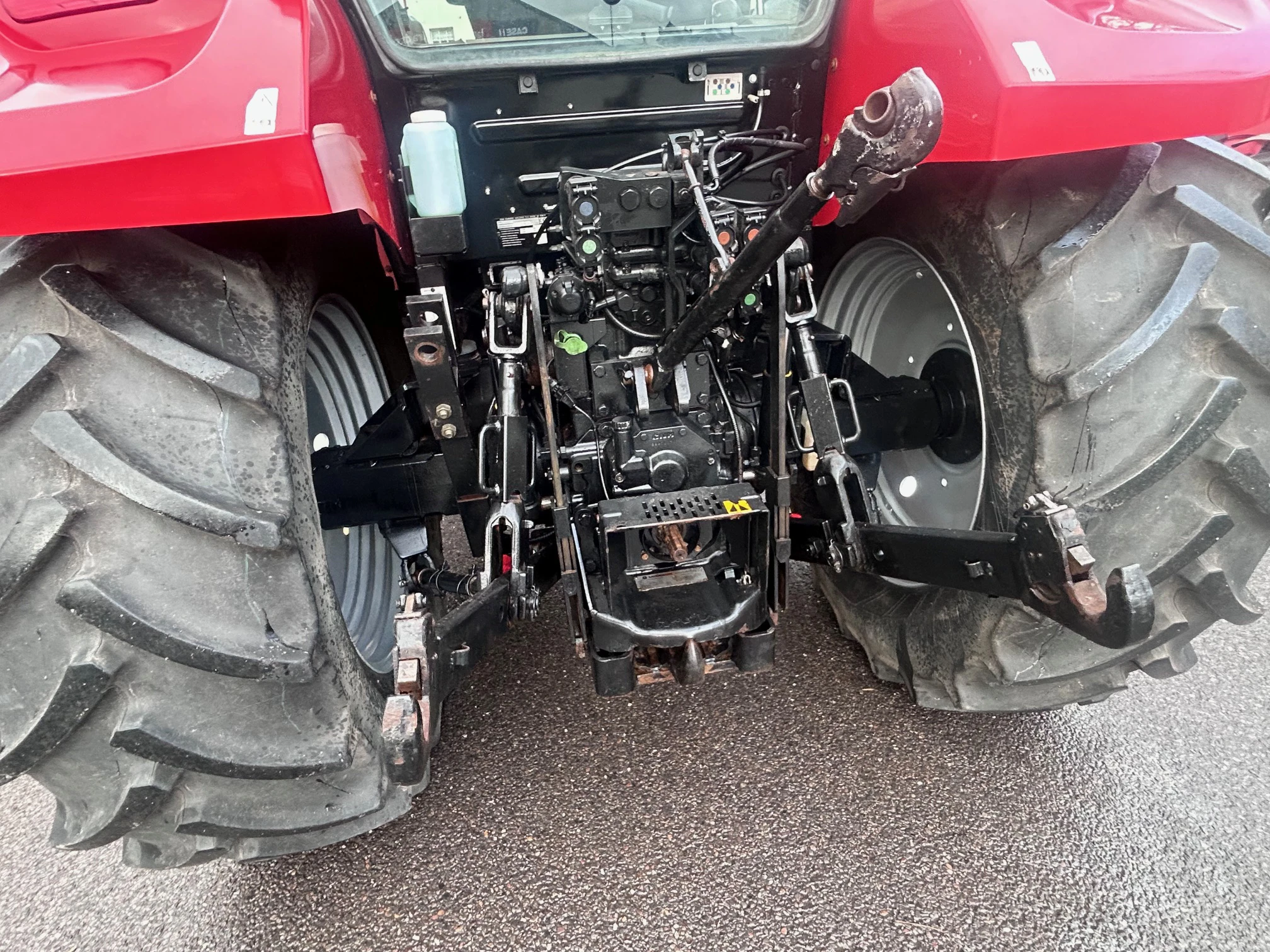Case IH Farmall 115U Image