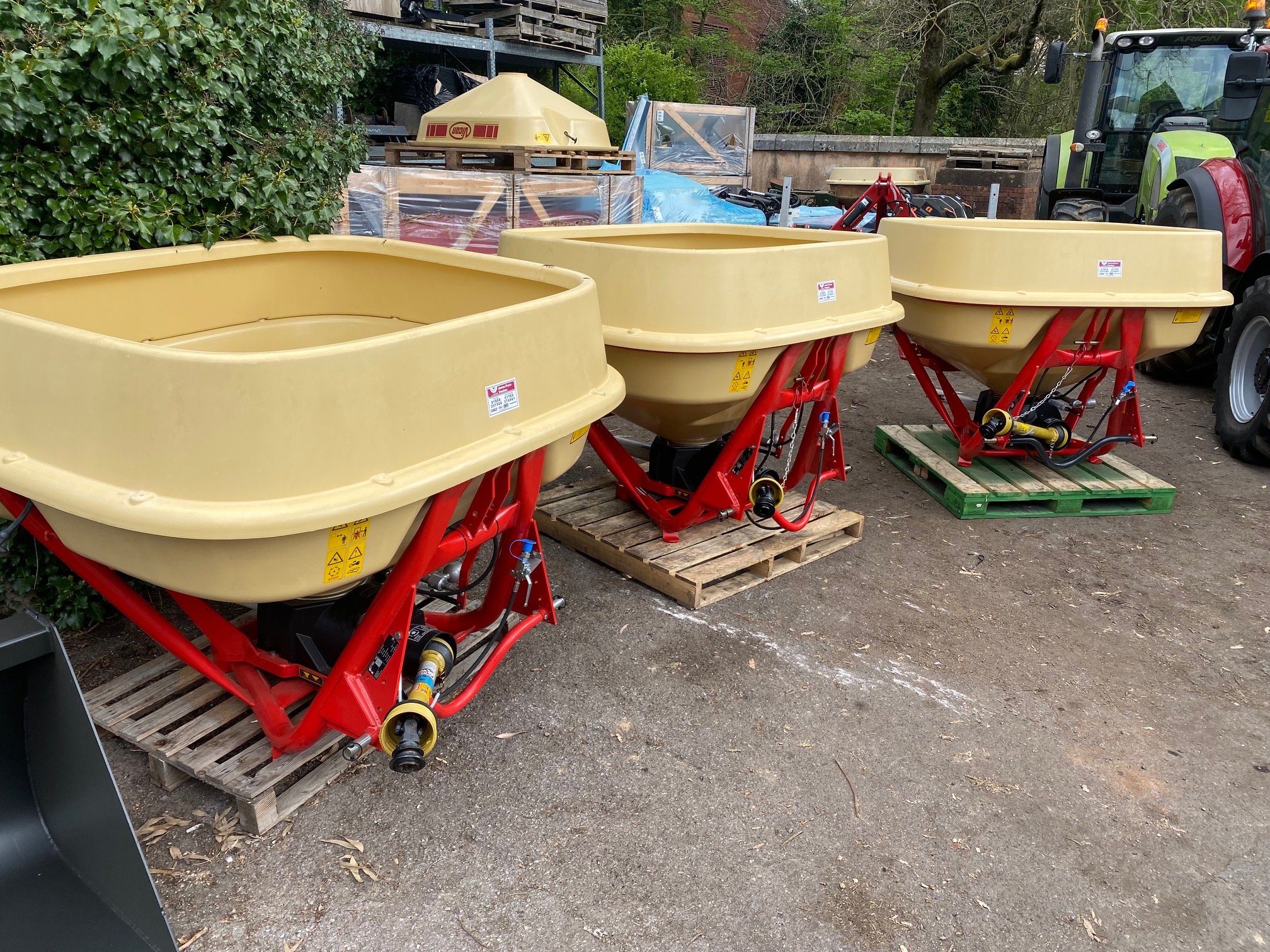 Vicon 1354H Varispreader Image