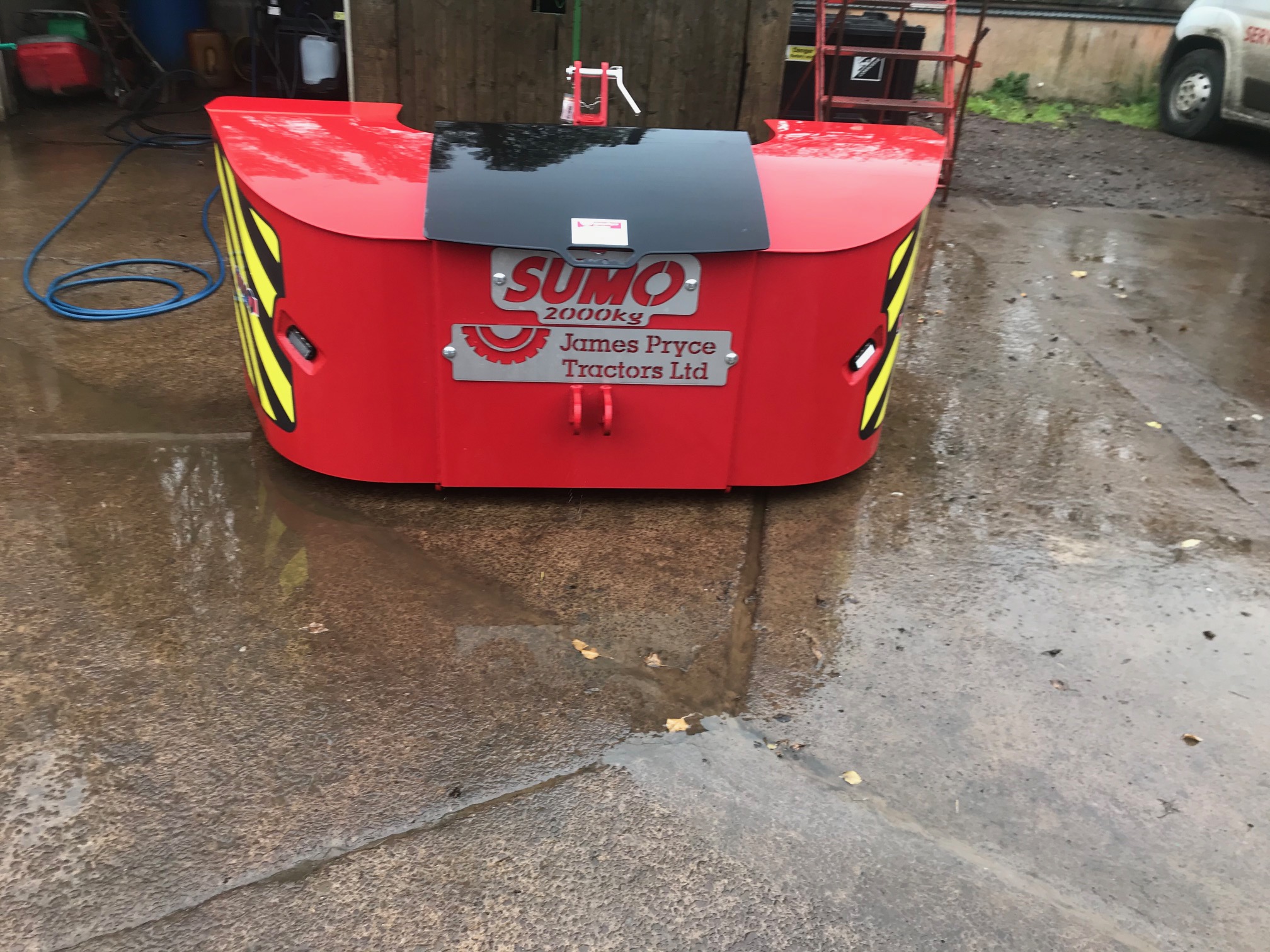 Sumo 2000kg front linkage weight