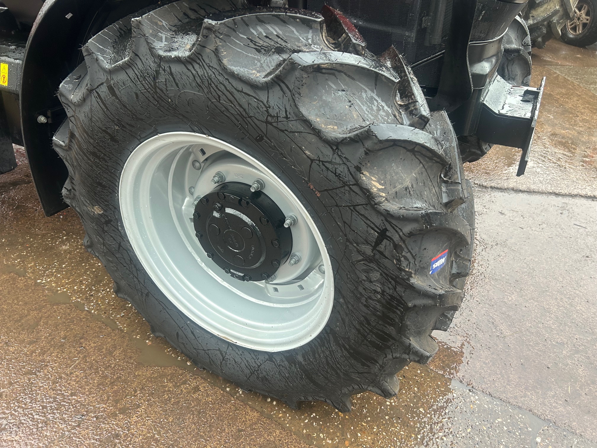 New Case IH Farmall 110C & loader Image