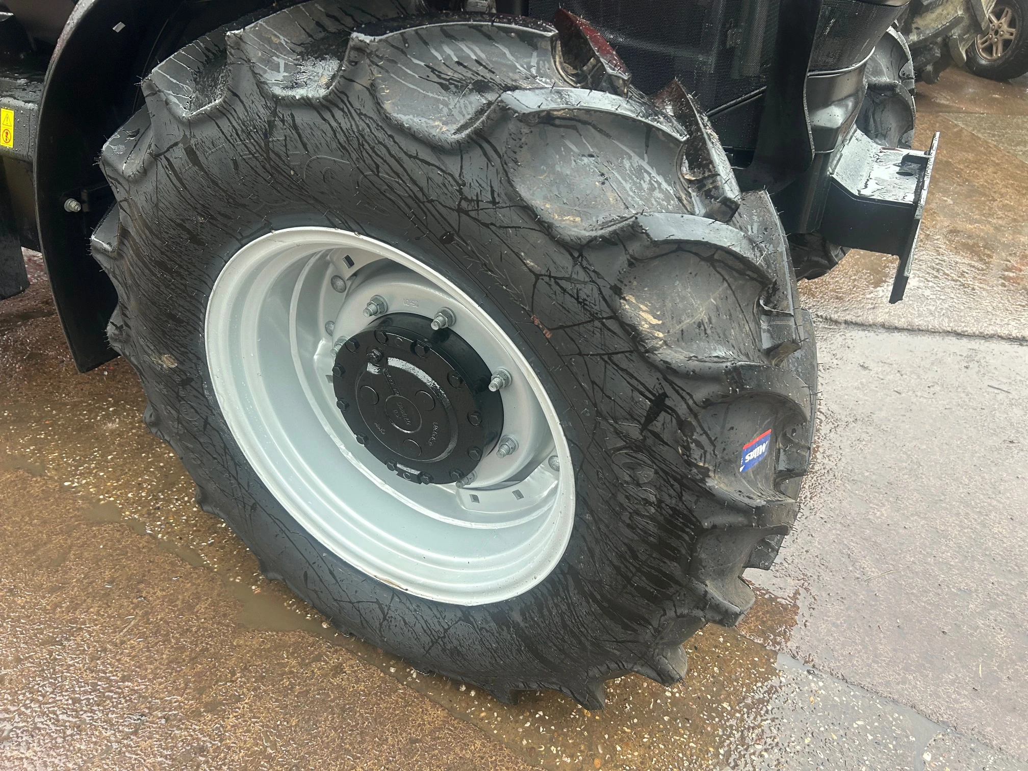 New Case IH Farmall 110C & loader Image