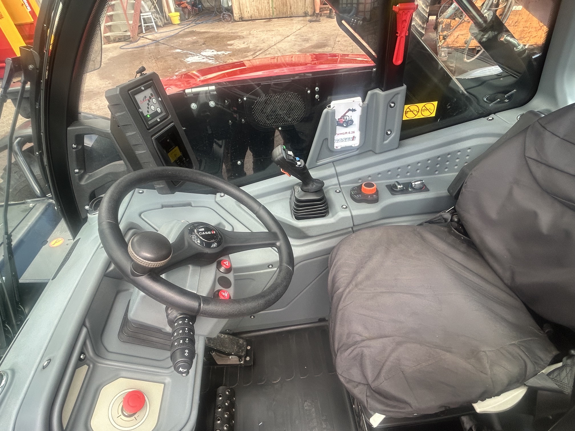 Case IH Farmlift 626 Telehandler Image