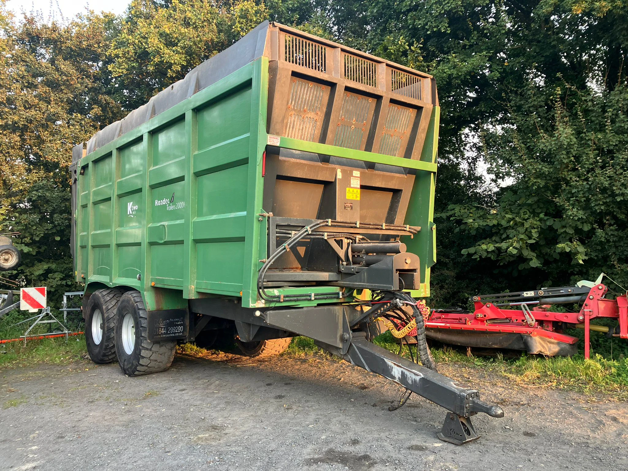 K Two Roadeo 2000 Pusher trailer Image