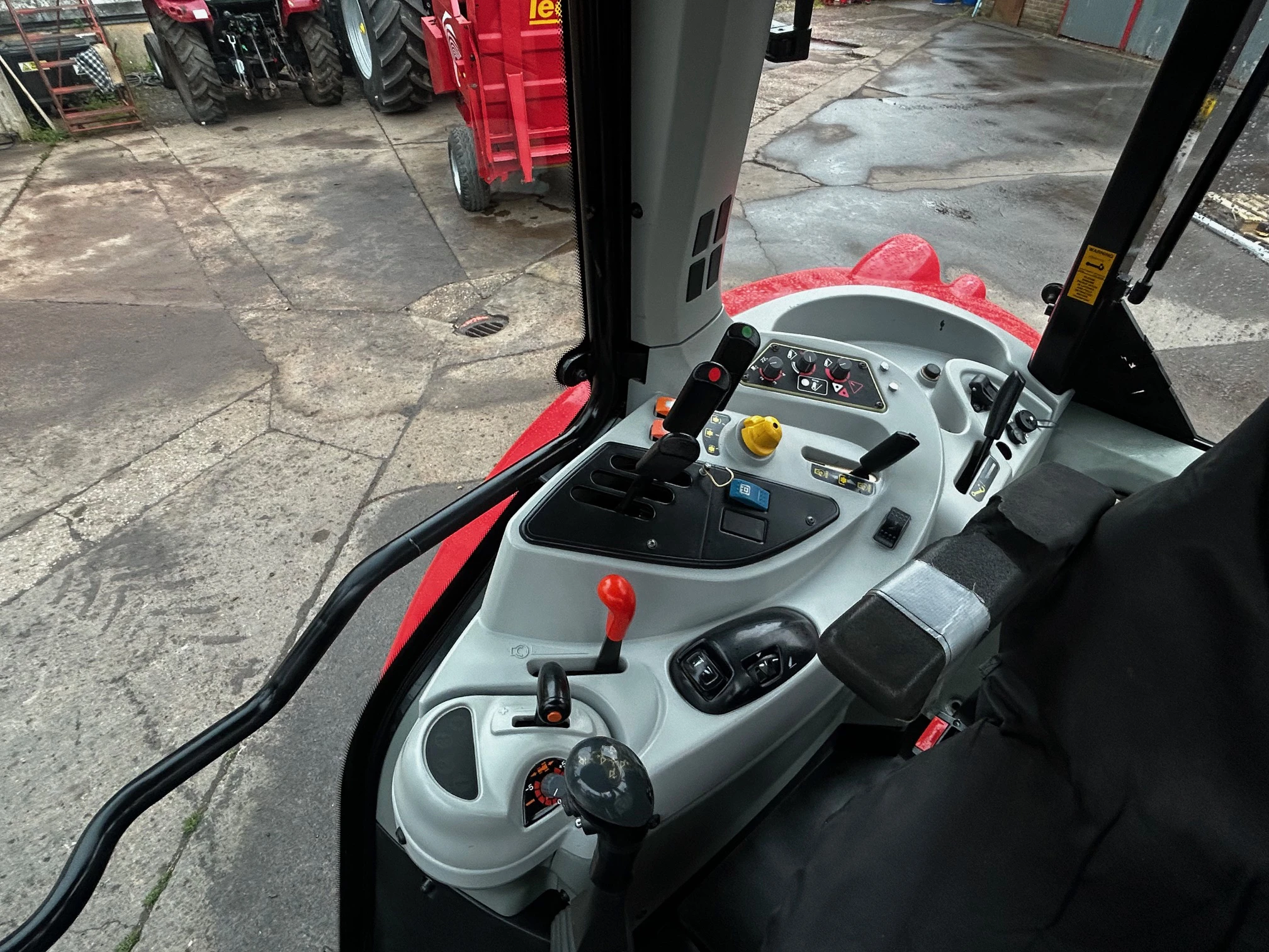 Massey Ferguson 5455 & loader Image