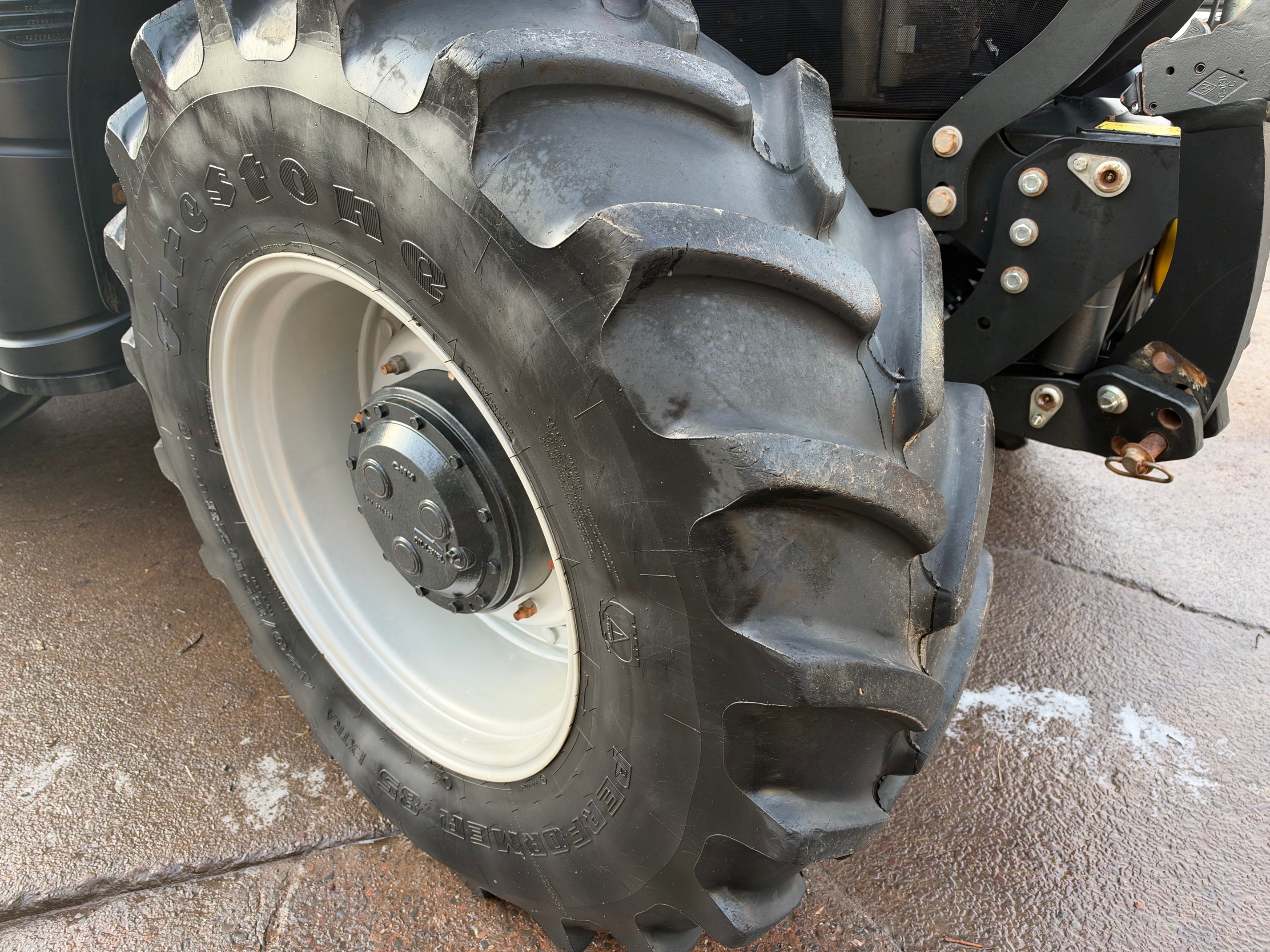 Case IH Maxxum 125 & loader (1) Image