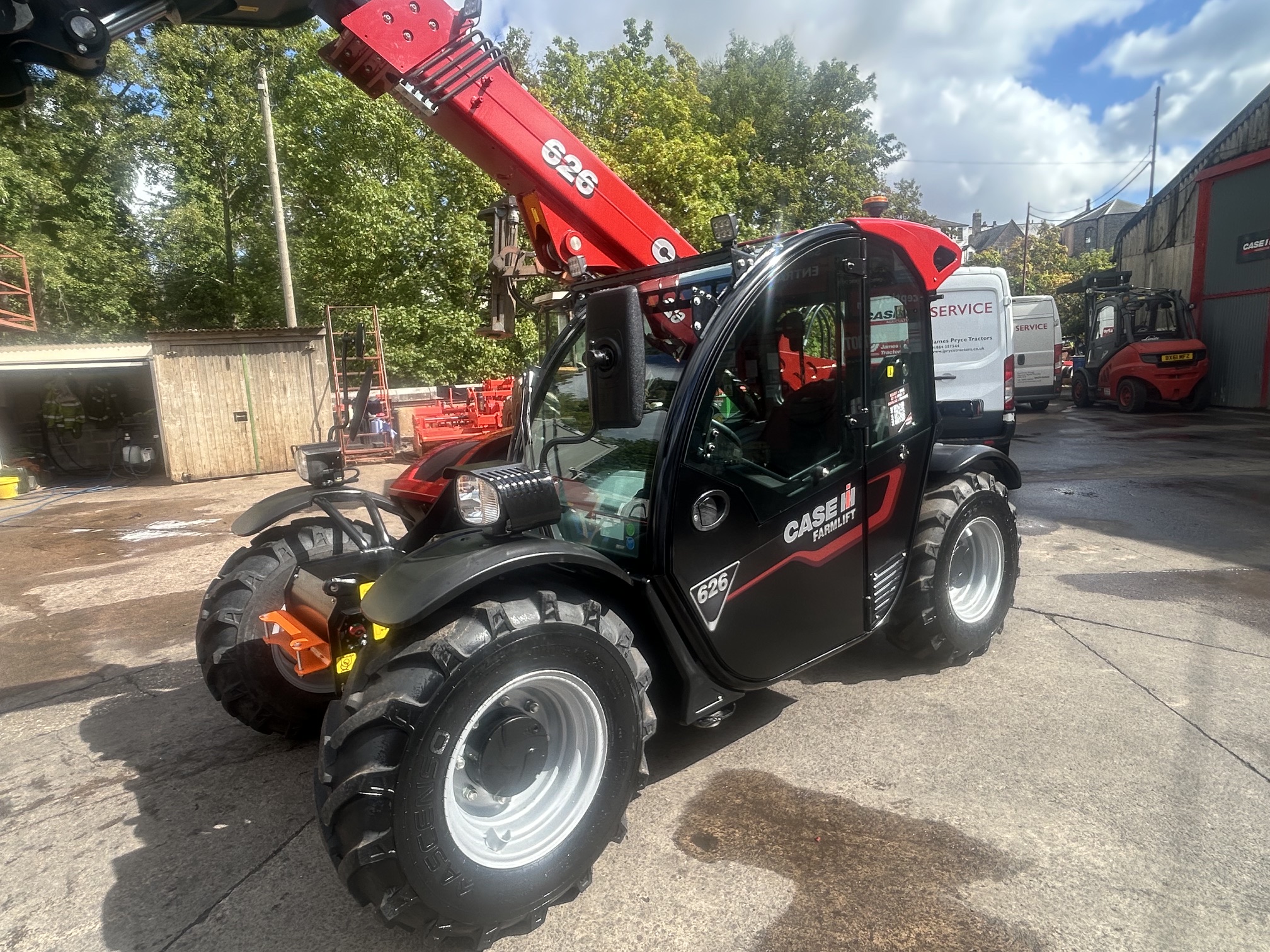 Case IH Farmlift 626 Telehandler Image