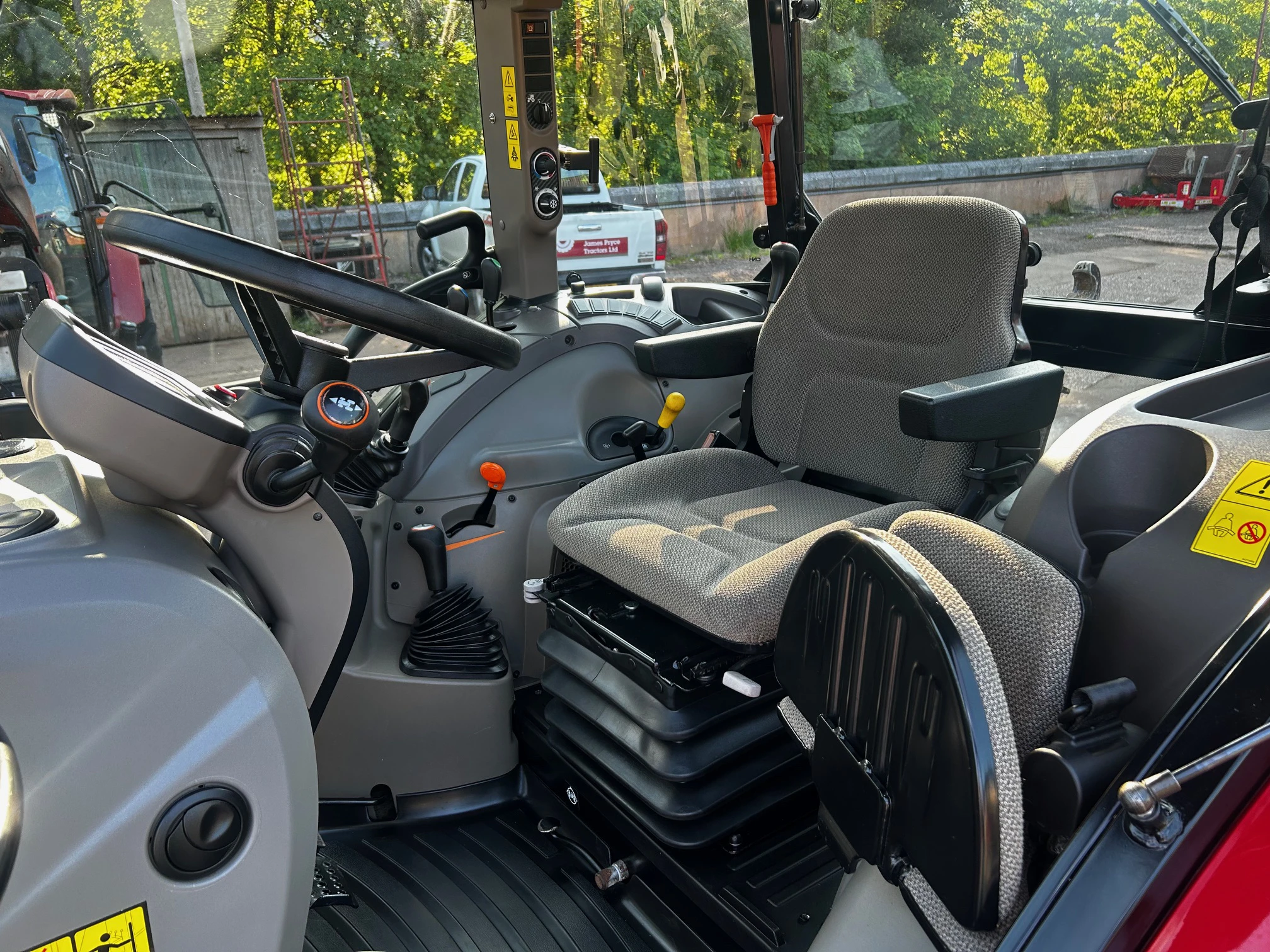Case IH Farmall 55C (5) Image