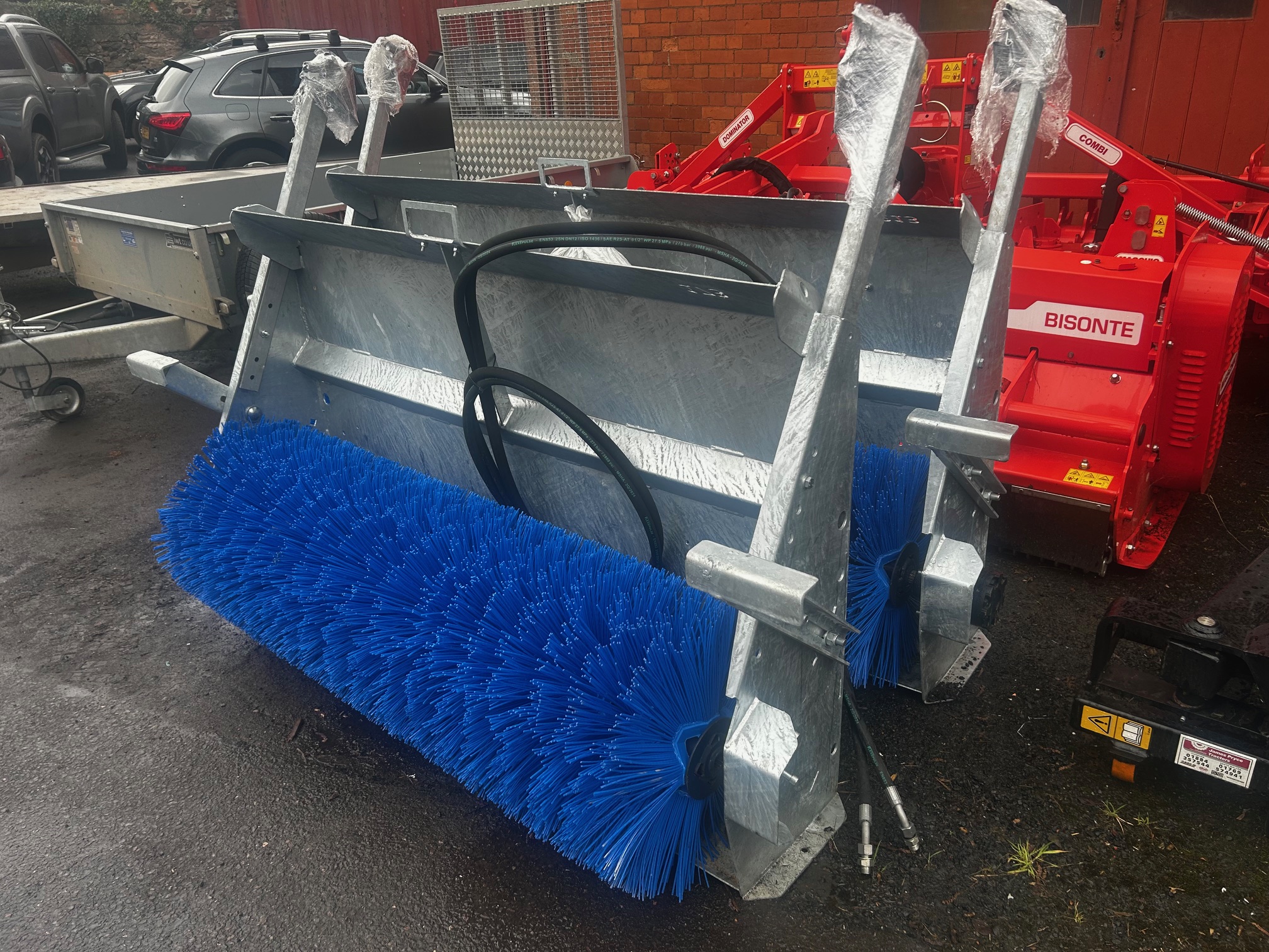 Suton SBB173 Bucket Brush Image