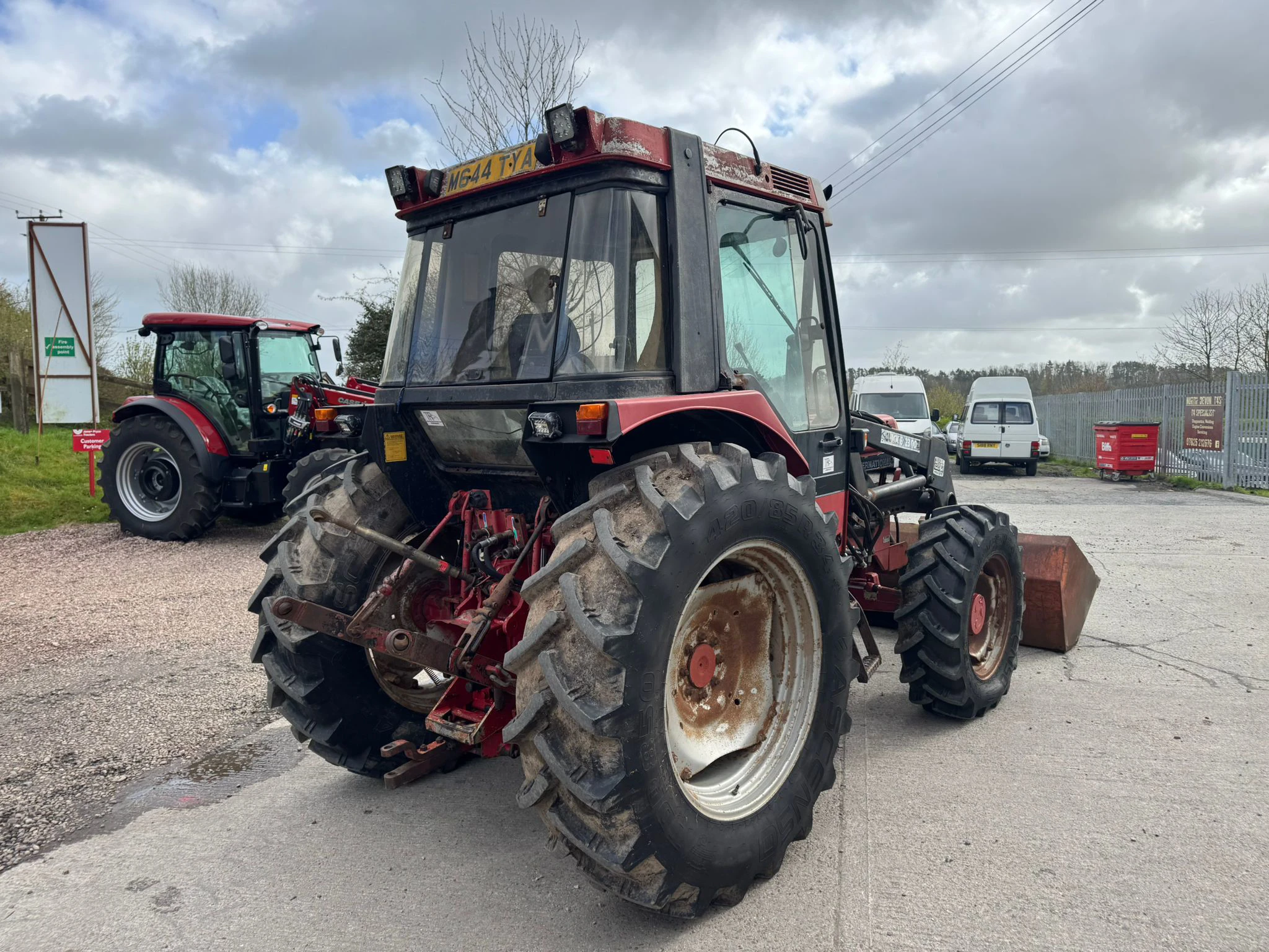 Case IH 895XL & loader Image