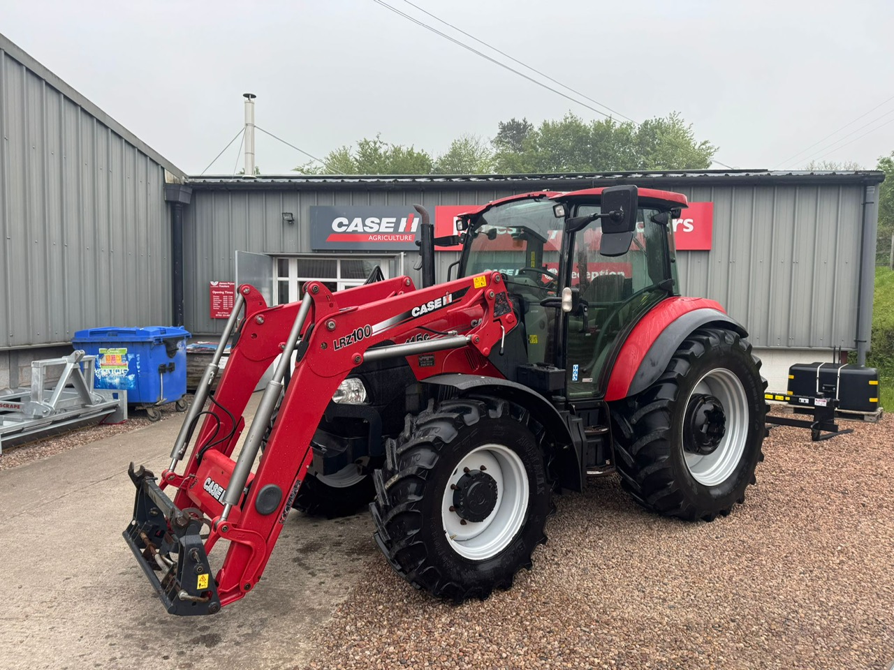 Case IH Farmall 115C & loader (1) Image