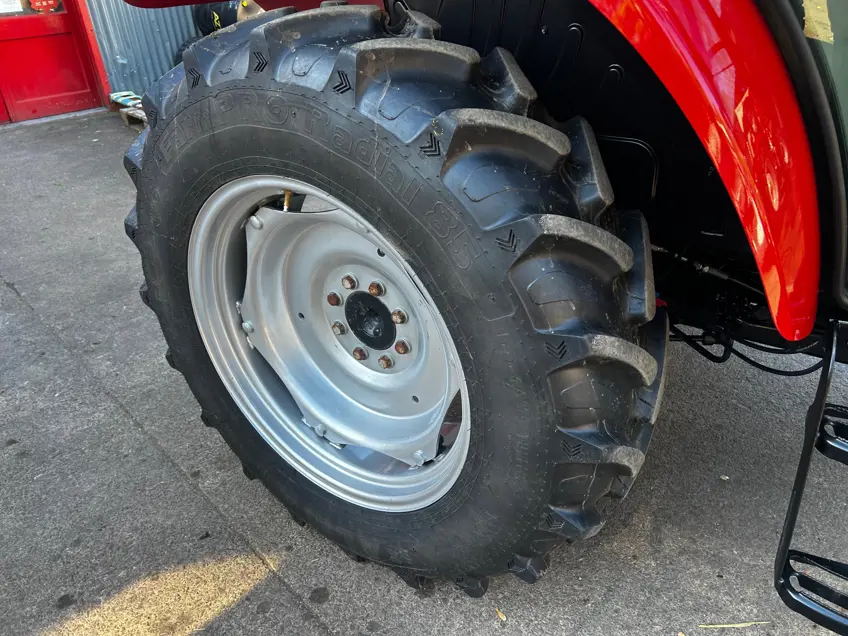 Case IH Farmall 75C Image