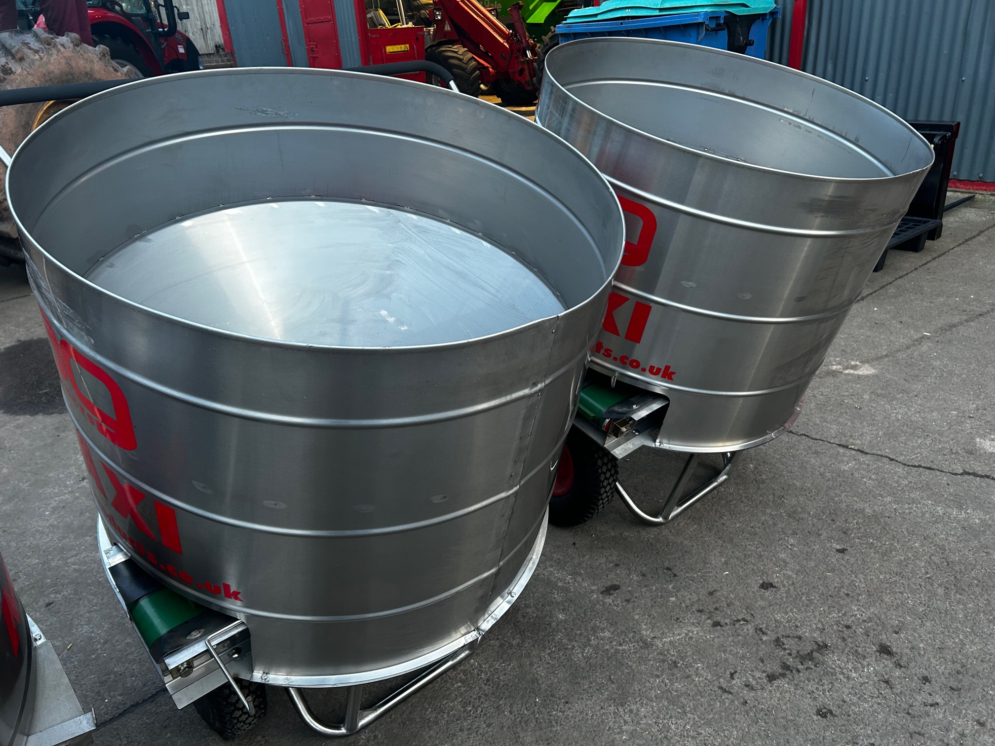 New AG Maxi Dispenser Image