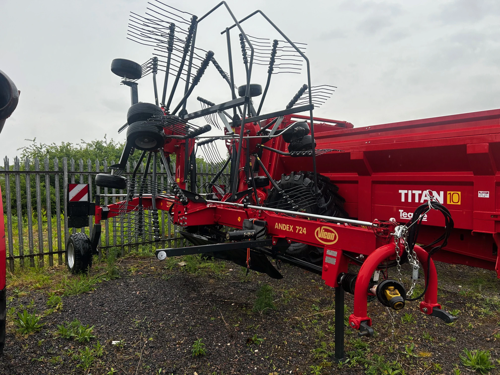 Vicon Andex 724 rake Image