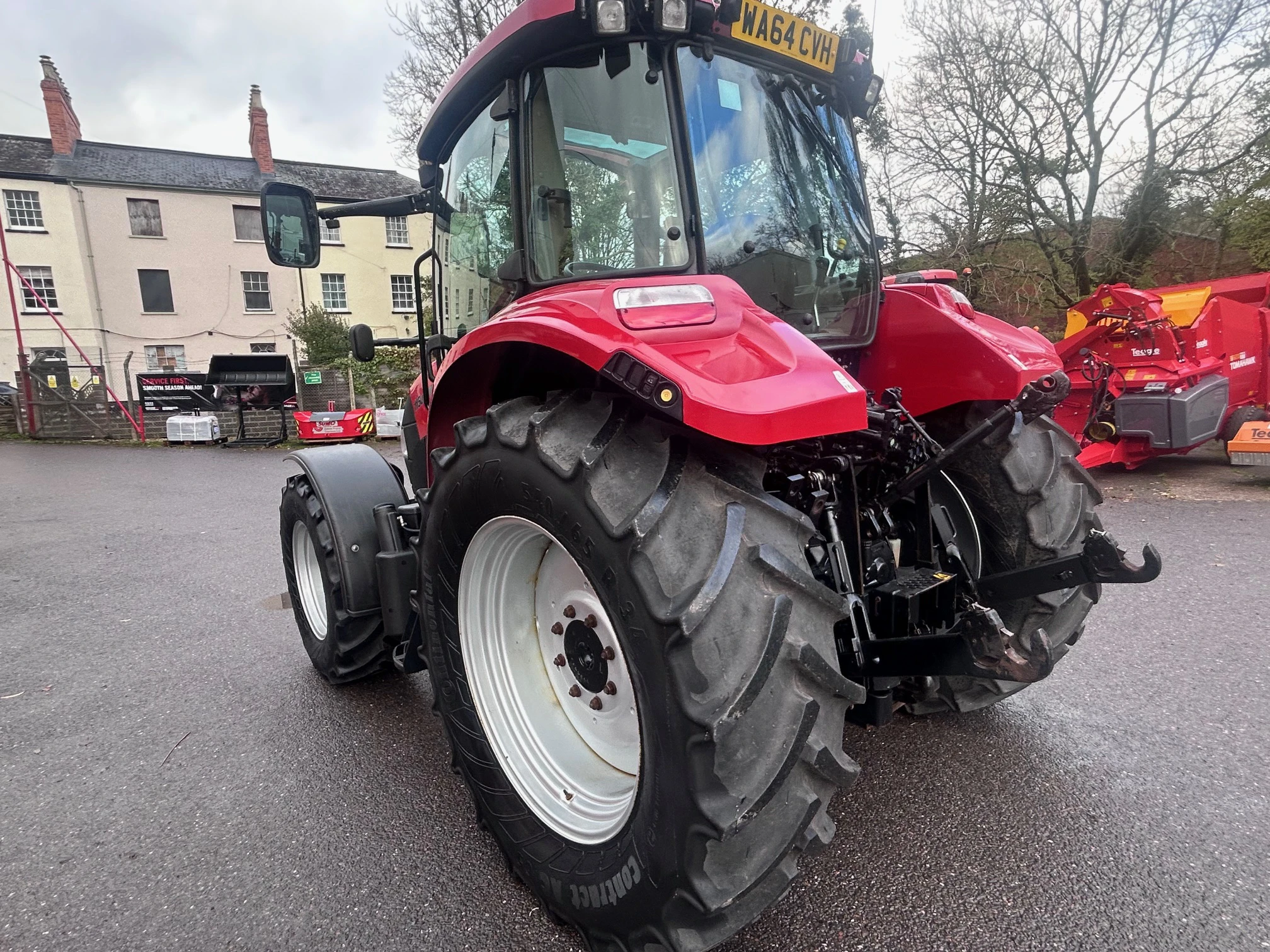 Case IH Farmall 115U Image