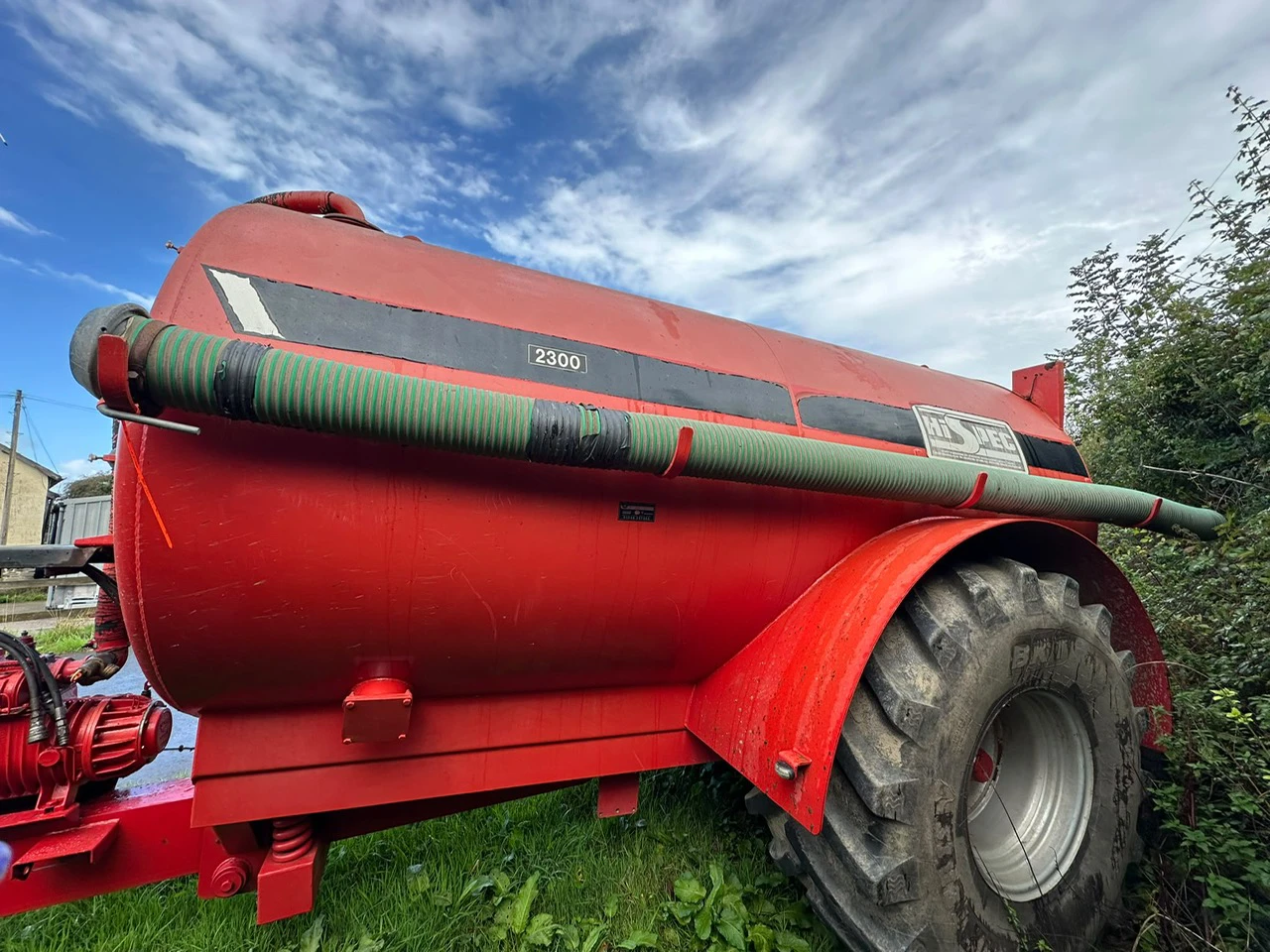 Hispec 2300 SA-R Vacuum tanker Image