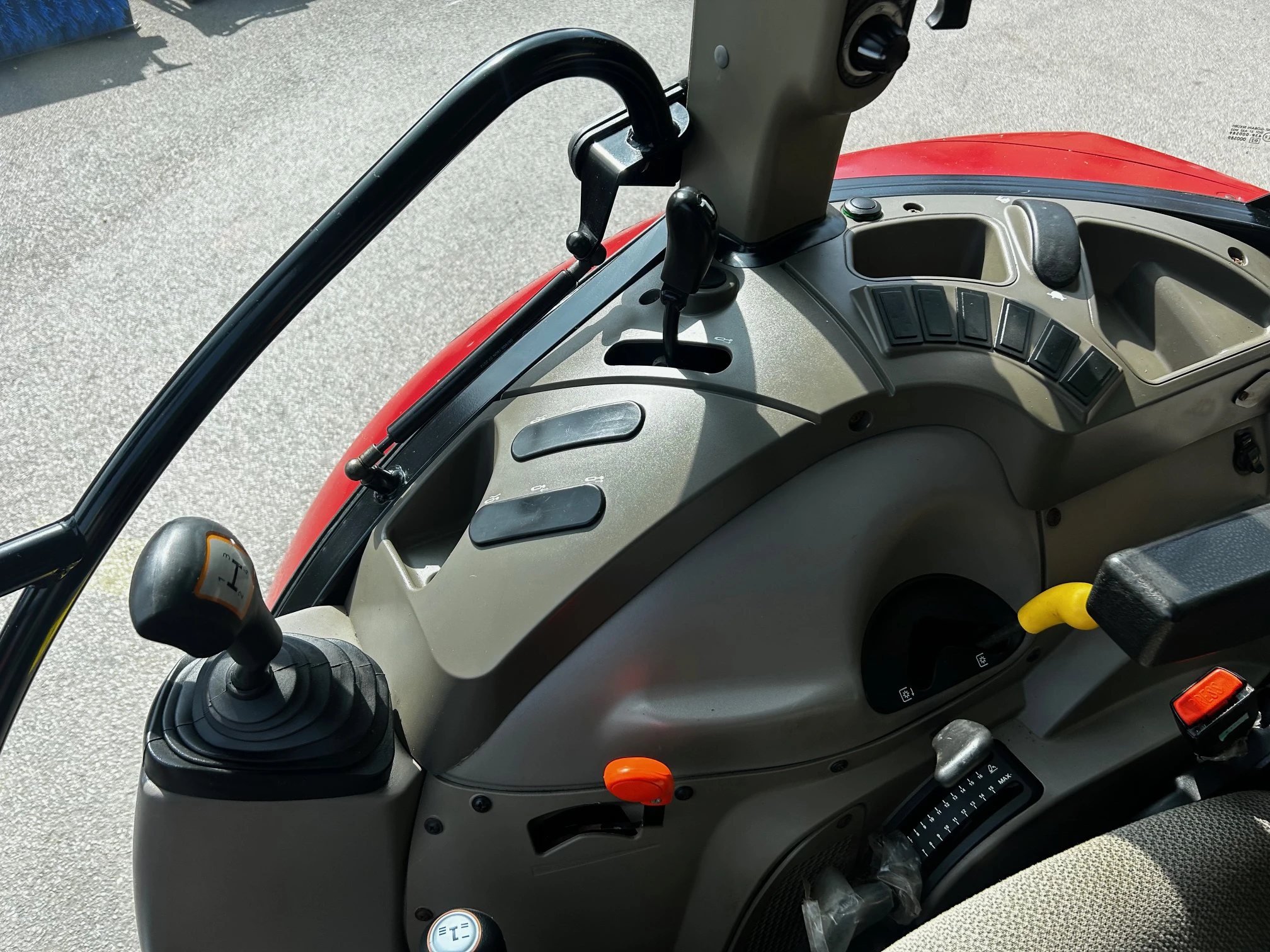 Case IH Farmall 55C (6) Image