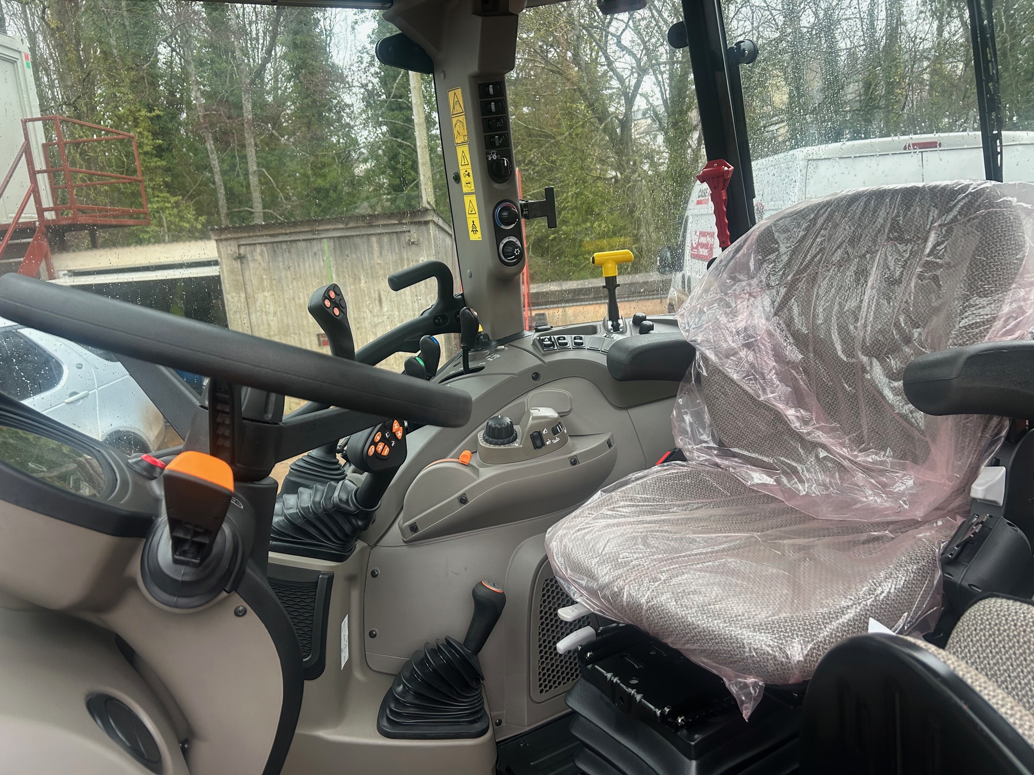 New Case IH Farmall 110C & loader Image