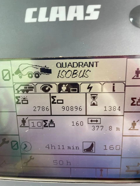 Claas Quadrant 3200 Baler Image