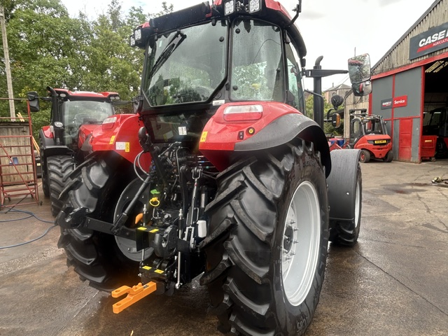 Case IH Farmall 110 Image