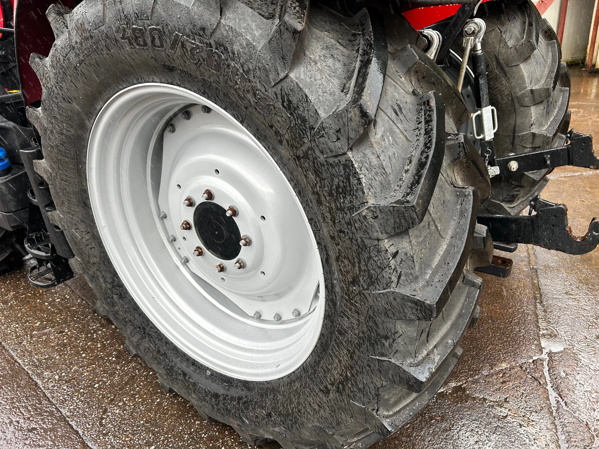 Case IH Luxxum 120 & loader Image