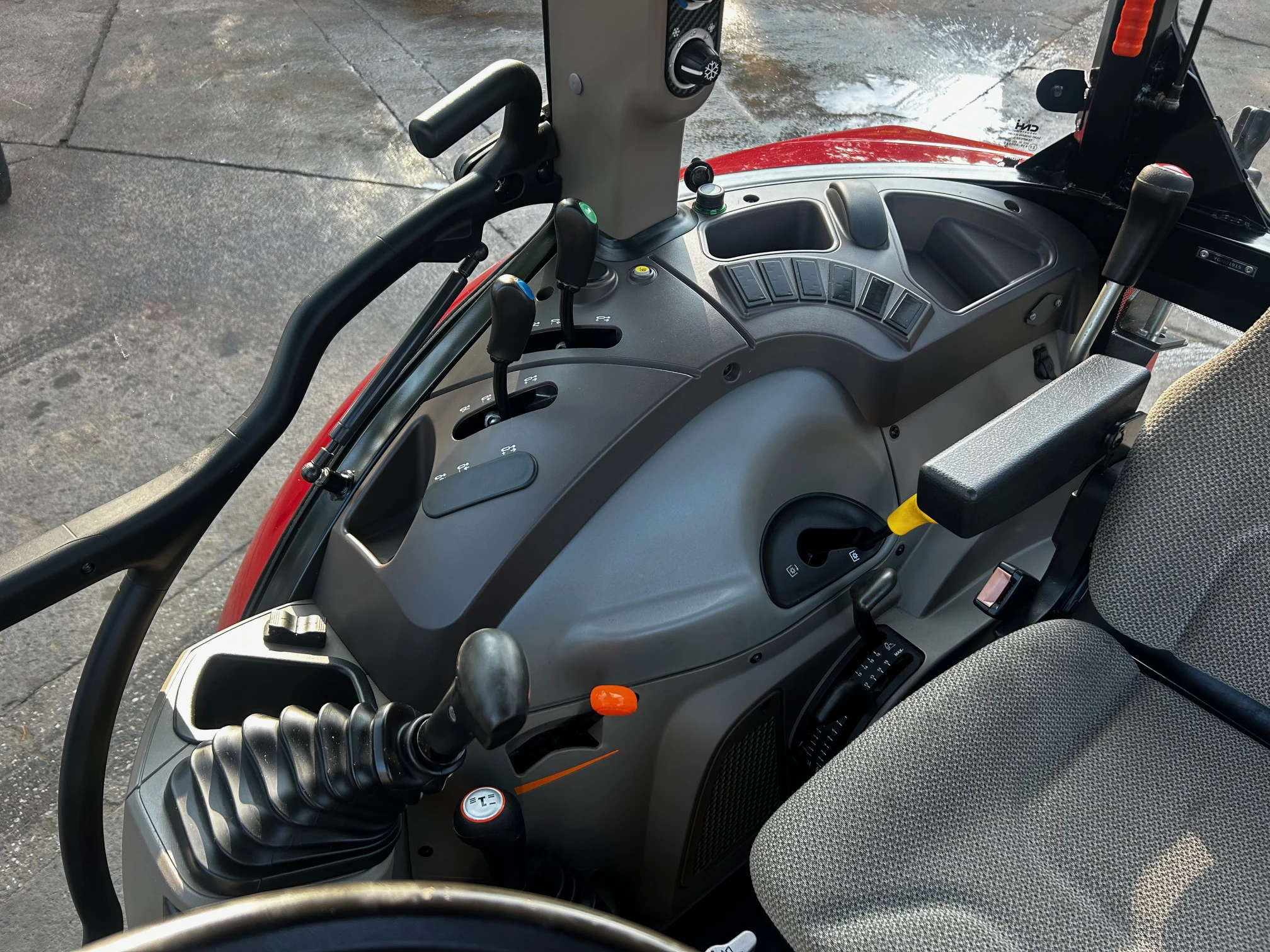 Case IH Farmall 55C (5) Image