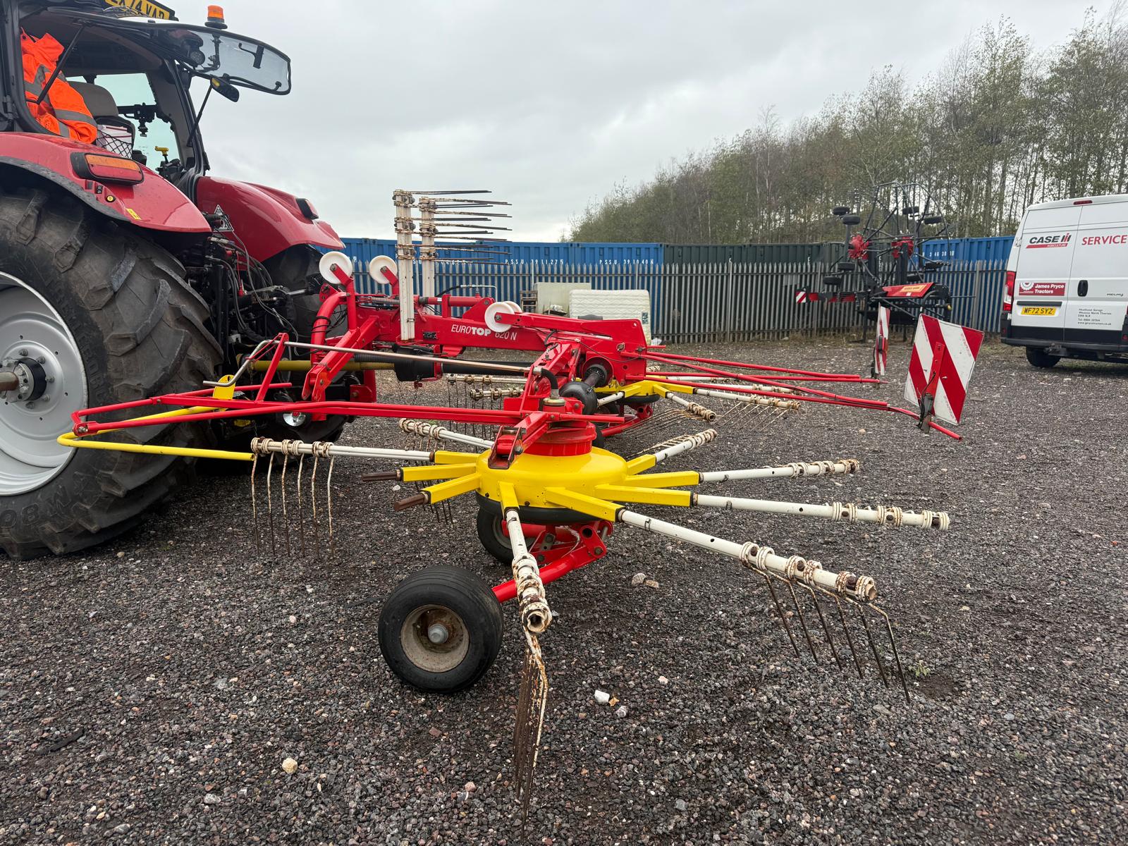 Pottinger 620N Twin rotor rake Image